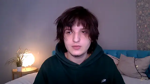 Snapshot of delalex chatting on April 17, 2026, 6:33 pm delalex online show from April 17, 2026, 6:33 pm