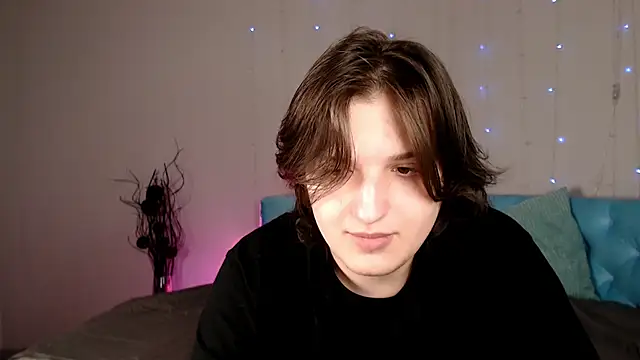 Snapshot of delalex chatting on March 24, 2026, 8:20 pm delalex online show from March 24, 2026, 8:20 pm