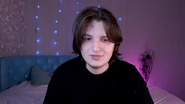 Snapshot of delalex chatting on March 19, 2026, 8:42 pm delalex online show from March 19, 2026, 8:42 pm