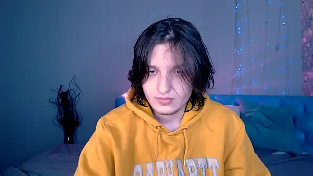 Snapshot of delalex chatting on April 6, 2026, 1:45 am delalex online show from April 6, 2026, 1:45 am
