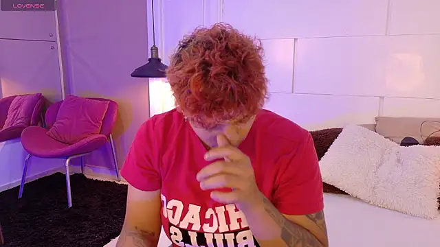 Snapshot of DominickJoness chatting on March 16, 2026, 8:11 pm DominickJoness online show from March 16, 2026, 8:11 pm