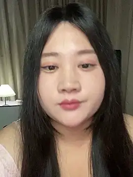 sisibaby20266 online show from April 26, 2026, 2:14 pm