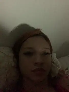 Snapshot of Angellmel chatting on April 2, 2026, 10:49 pm Angellmel online show from April 2, 2026, 10:49 pm