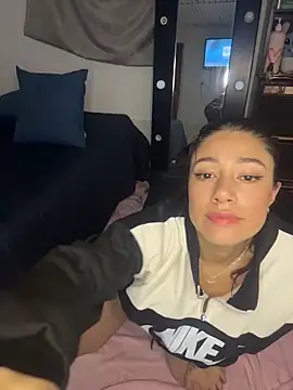 Snapshot of hannnaa chatting on March 13, 2026, 1:21 am hannnaa online show from March 13, 2026, 1:21 am