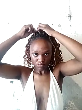 Snapshot of Cocoa-Honey12 chatting on May 1, 2026, 12:21 pm Cocoa-Honey12 online show from May 1, 2026, 12:21 pm