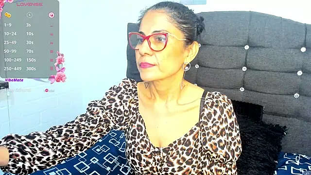 Snapshot of Antonella_Rizzo01 chatting on May 27, 2026, 1:57 am Antonella Rizzo01 online show from May 27, 2026, 1:57 am