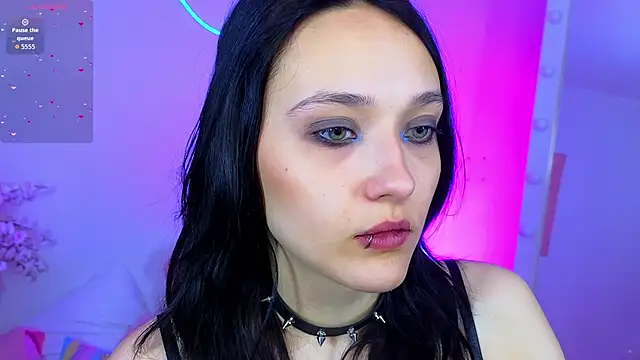 DarcyBlackwood online show from May 5, 2026, 1:30 am