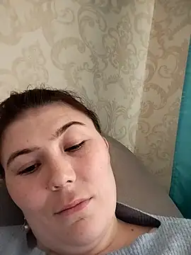 Stlla3704 online show from April 1, 2026, 2:47 pm