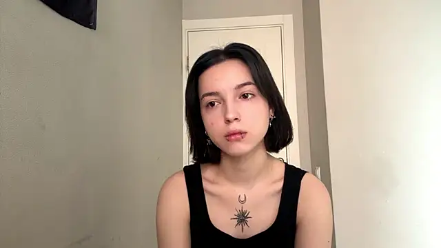 KateMiragee online show from March 27, 2026, 9:21 am