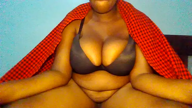 Milky Titts online show from May 25, 2026, 5:40 am