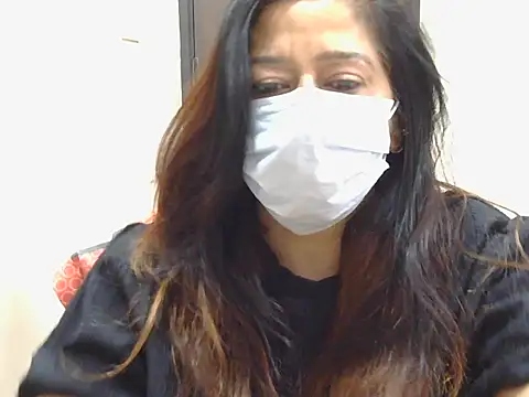 spicy Zara online show from May 8, 2026, 7:50 pm