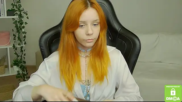 Snapshot of Rachel_lips chatting on June 13, 2026, 8:01 am Rachel lips online show from June 13, 2026, 8:01 am