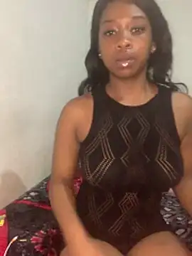 Snapshot of Caramel_Beauty chatting on March 19, 2026, 5:35 pm Caramel Beauty online show from March 19, 2026, 5:35 pm