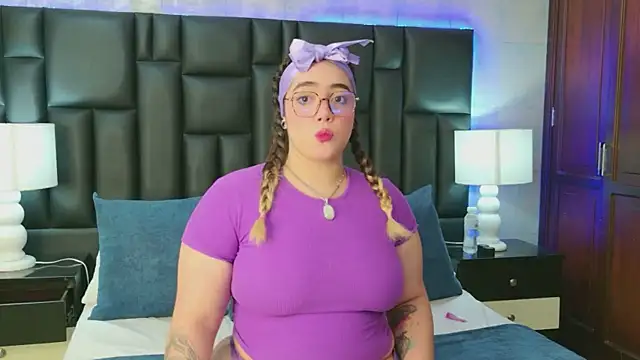 VioletMonroee online show from March 15, 2026, 3:08 pm