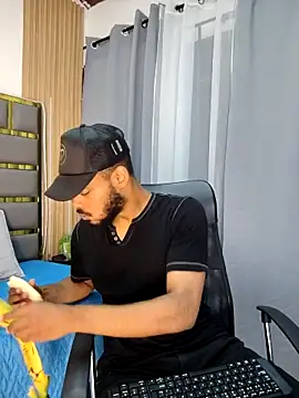 Oliver bigblack cock online show from May 1, 2026, 8:03 pm