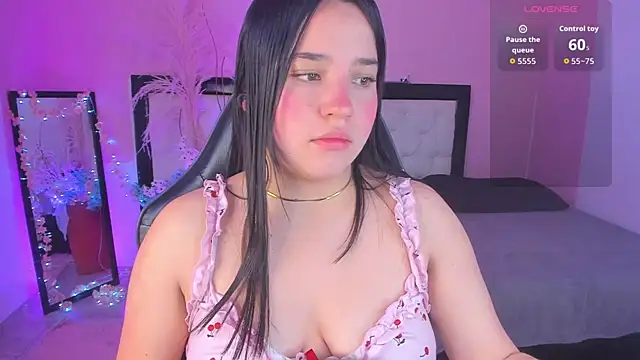 Julieth Caandy online show from July 1, 2026, 12:05 pm