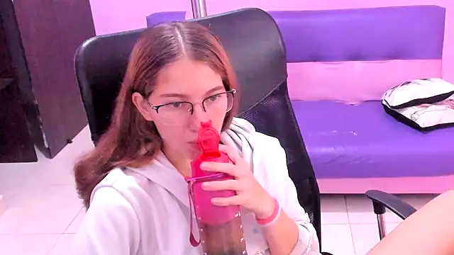 blondie dity squirt online show from April 8, 2026, 11:55 am