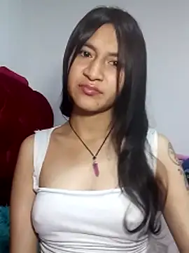 Snapshot of KarolaMendez chatting on May 29, 2026, 9:10 pm KarolaMendez online show from May 29, 2026, 9:10 pm