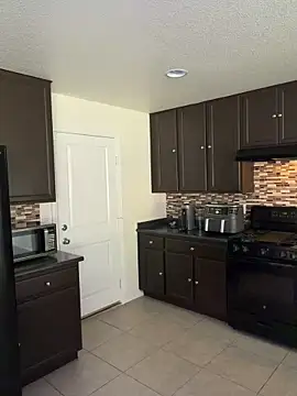 itislysslyss online show from March 13, 2026, 6:35 pm