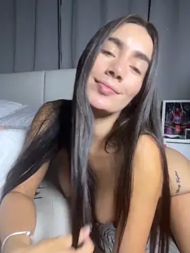 Evacrox online show from April 15, 2026, 7:58 pm