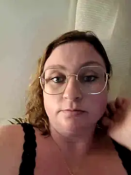 Snapshot of duotroublant chatting on March 17, 2026, 10:02 pm duotroublant online show from March 17, 2026, 10:02 pm