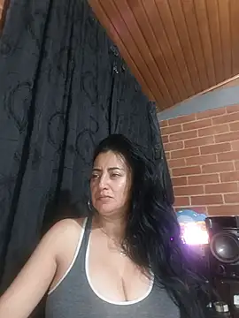 Alexandrina online show from December 4, 2025, 1:15 am