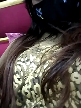 Snapshot of Tasty_Cherry chatting on April 15, 2026, 7:58 pm Tasty Cherry online show from April 15, 2026, 7:58 pm