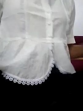 Snapshot of Tasty_Cherry chatting on April 15, 2026, 7:36 am Tasty Cherry online show from April 15, 2026, 7:36 am