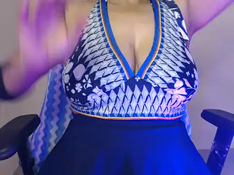 MaiRra  online show from April 5, 2026, 6:36 pm