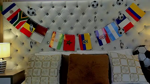 VaniaRouse online show from June 21, 2026, 12:44 pm