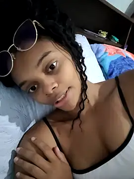 Snapshot of marialuiza2027 chatting on May 18, 2026, 11:37 am marialuiza2027 online show from May 18, 2026, 11:37 am