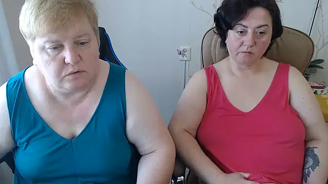 Snapshot of Lindy-Jeanie chatting on July 17, 2026, 10:01 am Lindy-Jeanie online show from July 17, 2026, 10:01 am
