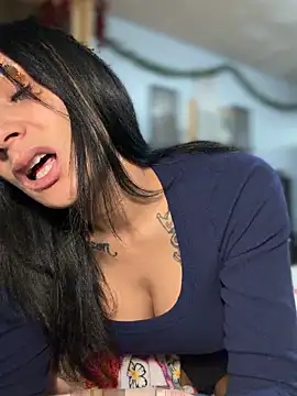 Snapshot of FerrariFrench chatting on December 14, 2025, 6:52 am FerrariFrench online show from December 14, 2025, 6:52 am