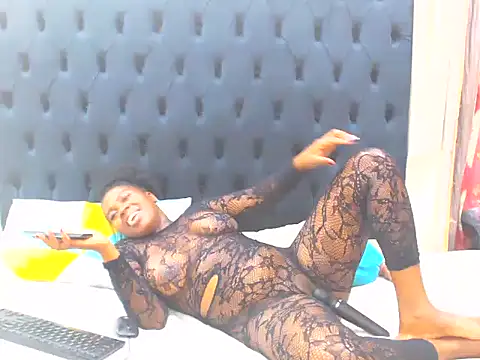 Dark Slim Thick online show from March 16, 2026, 6:43 pm