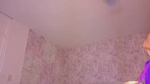 april summer  online show from March 28, 2026, 9:05 pm