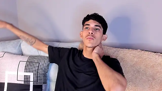 Snapshot of FlinsShadow chatting on March 17, 2026, 3:20 am FlinsShadow online show from March 17, 2026, 3:20 am