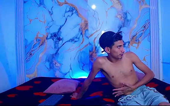 Boys xxx  online show from April 22, 2026, 8:04 pm