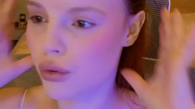 mollybossy online show from April 7, 2026, 12:12 am