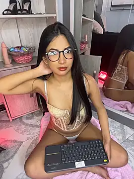 Snapshot of Gretel_Streit chatting on May 7, 2026, 3:22 am Gretel Streit online show from May 7, 2026, 3:22 am