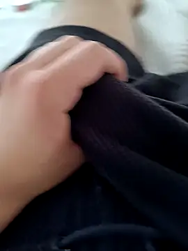 Elias18d online show from April 5, 2026, 2:02 pm