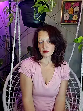 Snapshot of PurpleBunnyxo chatting on August 1, 2026, 6:06 pm PurpleBunnyxo online show from August 1, 2026, 6:06 pm