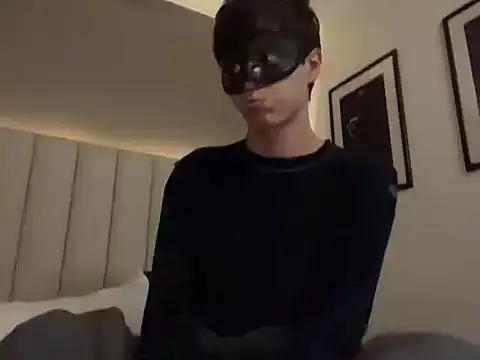 Snapshot of Darkblue_fantasy chatting on March 14, 2026, 1:44 am Darkblue fantasy online show from March 14, 2026, 1:44 am