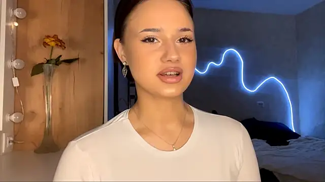 ChongSimmon online show from March 20, 2026, 1:12 pm