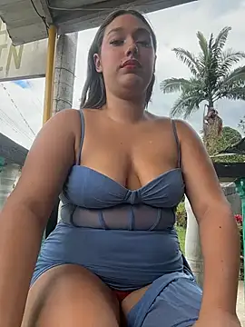 Snapshot of Naughty-Samanta- chatting on August 4, 2026, 5:17 pm Naughty-Samanta- online show from August 4, 2026, 5:17 pm