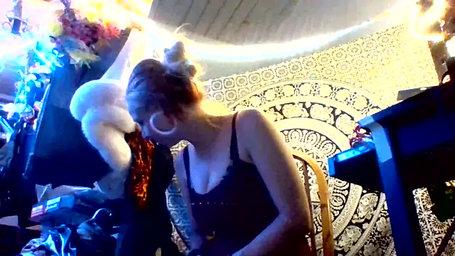 Ambionce online show from May 20, 2026, 10:45 am