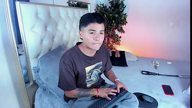 Snapshot of Liam_Dustin chatting on July 21, 2026, 7:59 pm Liam Dustin online show from July 21, 2026, 7:59 pm