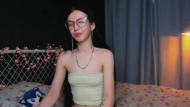 Snapshot of lizaa_breeze chatting on June 15, 2026, 5:34 pm lizaa breeze online show from June 15, 2026, 5:34 pm