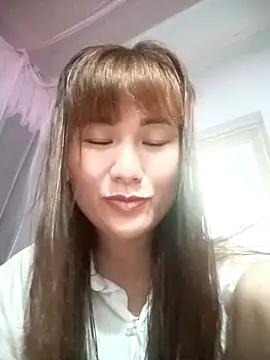 Snapshot of Lucxy-ki6 chatting on May 18, 2026, 4:01 am Lucxy-ki6 online show from May 18, 2026, 4:01 am