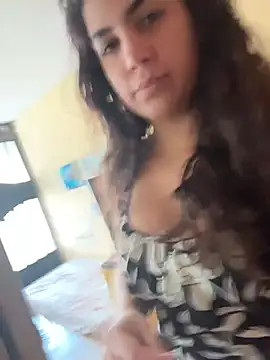 Hopeluna online show from August 5, 2026, 8:47 pm