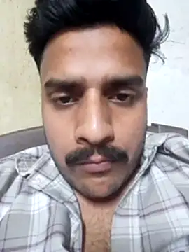 Snapshot of Decentlover67 chatting on April 16, 2026, 12:39 pm Decentlover67 online show from April 16, 2026, 12:39 pm